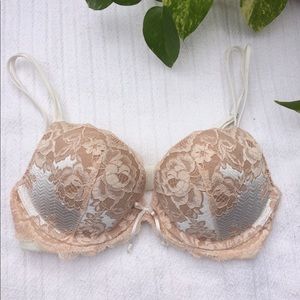 Victoria's Secret Lace Blush Cream Push Up Bra